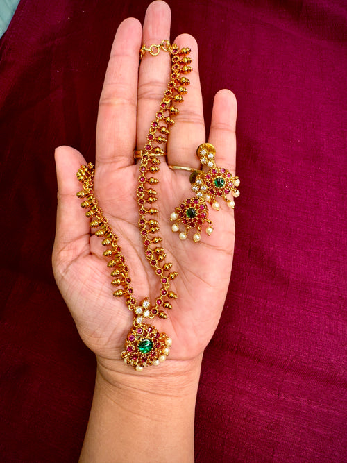 Heavy Stone Detailed Elegant Necklace Set with Earring