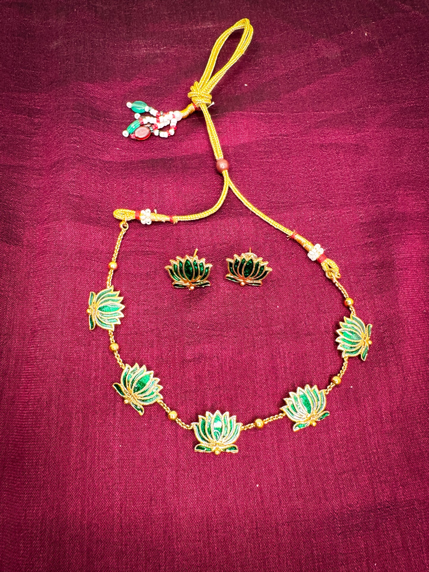 Trending Lotus Necklace Green with Earring