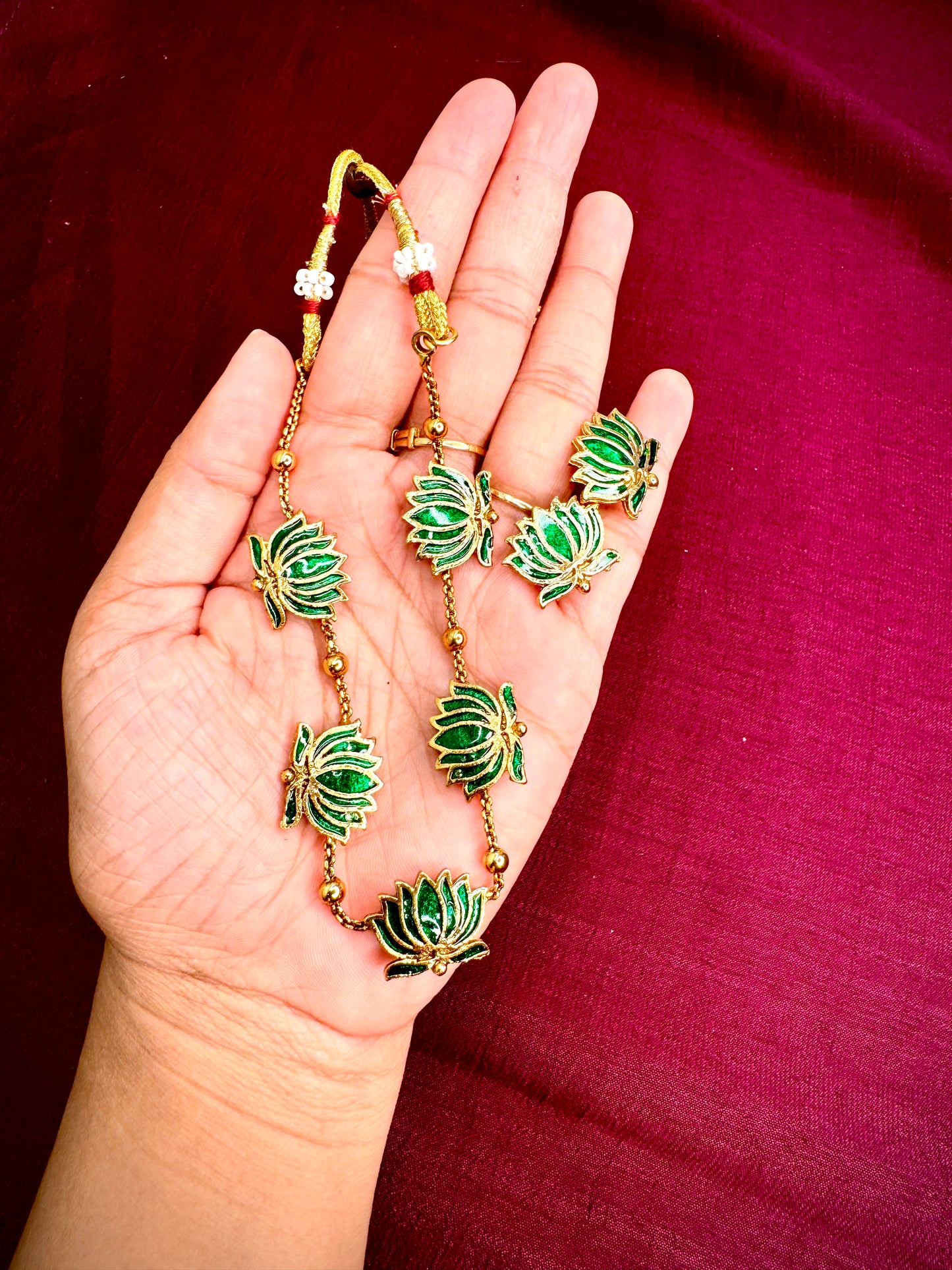 Trending Lotus Necklace Green with Earring